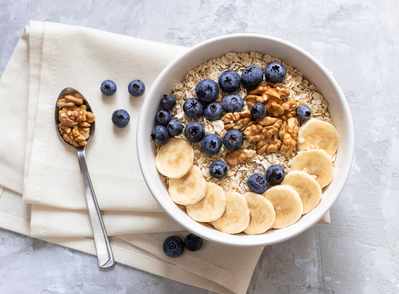 oatmeal with berries, bananas, and nuts